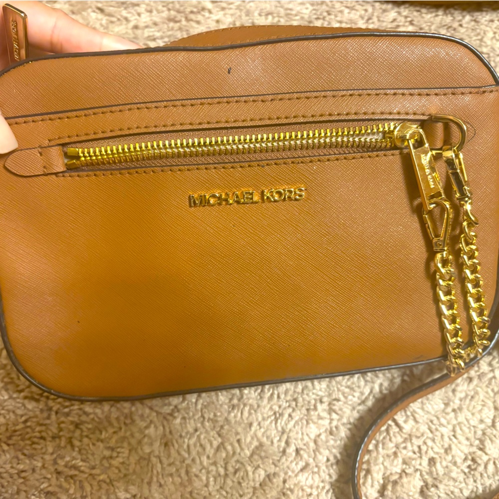 Michael Kors purse great condition